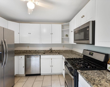 321 Onarga Street - Photo Thumbnail 18
