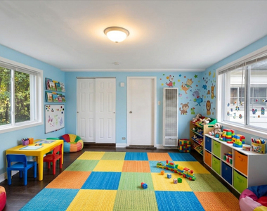 321 Onarga Street - Photo Thumbnail 20