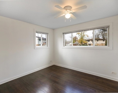 321 Onarga Street - Photo Thumbnail 12