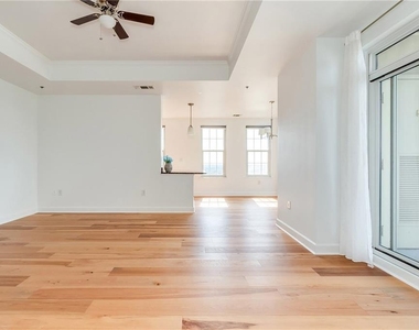 325 East Paces Ferry Road - Photo Thumbnail 6