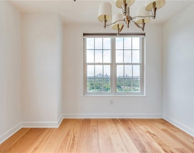 325 East Paces Ferry Road - Photo Thumbnail 8