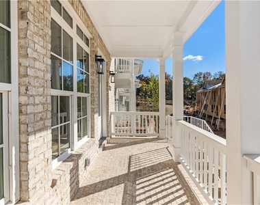 2035 Parkside Lane - Photo Thumbnail 2