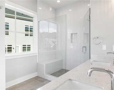 2035 Parkside Lane - Photo Thumbnail 27