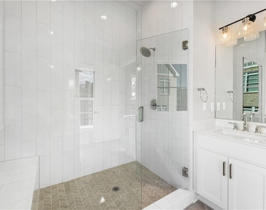2035 Parkside Lane - Photo Thumbnail 29