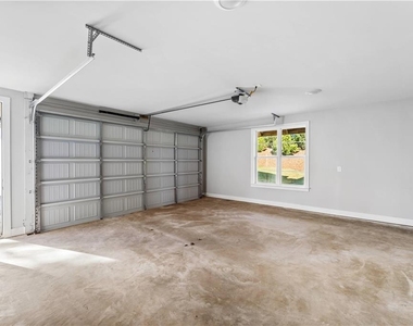2035 Parkside Lane - Photo Thumbnail 42