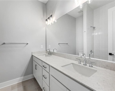 2035 Parkside Lane - Photo Thumbnail 36