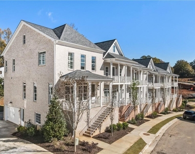 2035 Parkside Lane - Photo Thumbnail 1