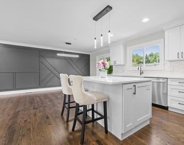 1570 Jefferson Road - Photo Thumbnail 11
