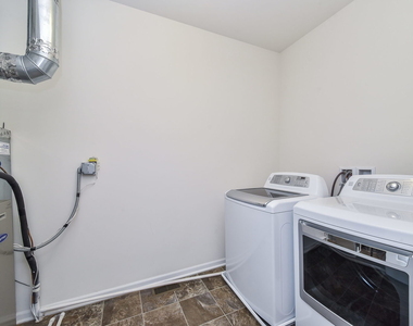 2511 Dunraven Avenue - Photo Thumbnail 8
