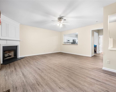 3944 Howell Park Road - Photo Thumbnail 10