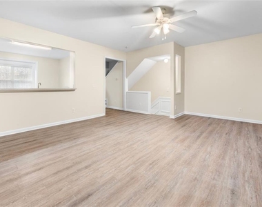 3944 Howell Park Road - Photo Thumbnail 9