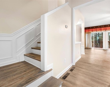 3944 Howell Park Road - Photo Thumbnail 7