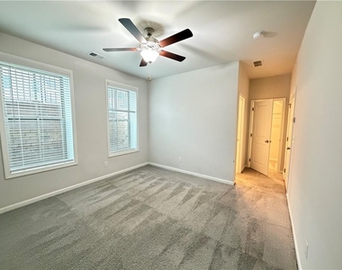 4236 Hickory Pine Alley - Photo Thumbnail 16