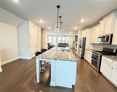 4236 Hickory Pine Alley - Photo Thumbnail 6