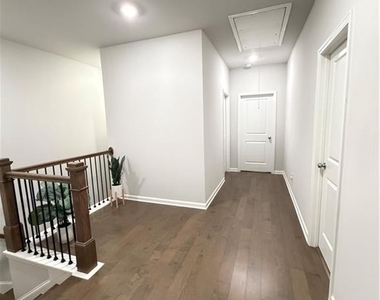 4236 Hickory Pine Alley - Photo Thumbnail 10