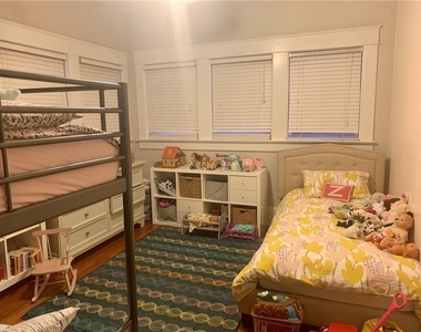 616 Seminole Avenue Ne - Photo Thumbnail 33