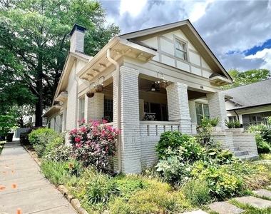 616 Seminole Avenue Ne - Photo Thumbnail 6