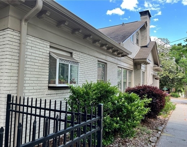616 Seminole Avenue Ne - Photo Thumbnail 8