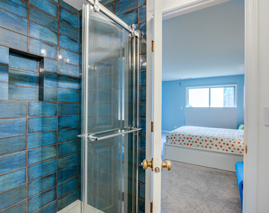 477 Village Green Road - Photo Thumbnail 14