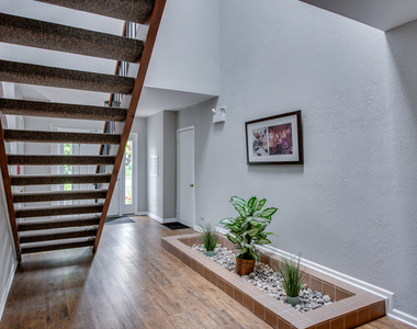 477 Village Green Road - Photo Thumbnail 19