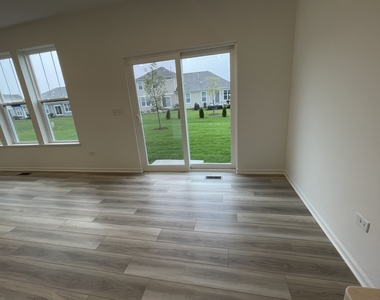 25550 W Maurice Lane - Photo Thumbnail 3