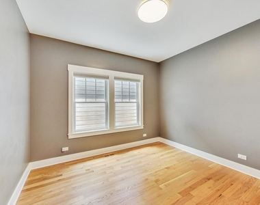 8101 Floral Avenue - Photo Thumbnail 24