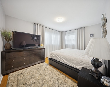 814 S Evergreen Avenue - Photo Thumbnail 5