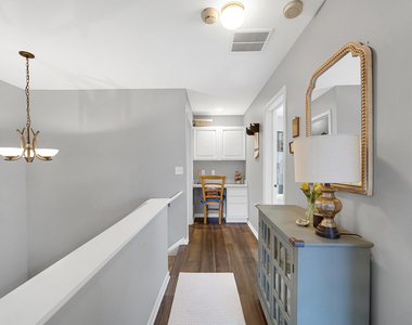 1882 N Wentworth Circle - Photo Thumbnail 14