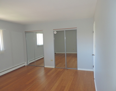 7425 Brookdale Drive - Photo Thumbnail 7