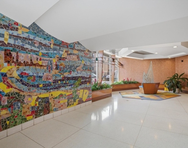 6301 N Sheridan Road - Photo Thumbnail 6
