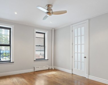 4th Street and 2nd avenue  - Photo Thumbnail 10