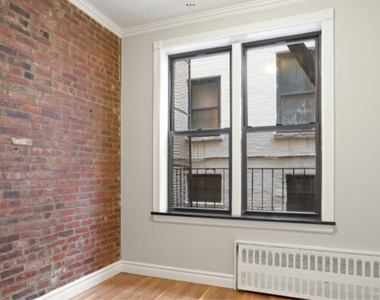 4th Street and 2nd avenue  - Photo Thumbnail 11