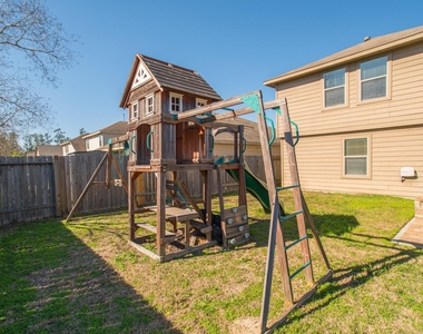 7247 Basque Country Drive - Photo Thumbnail 46