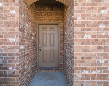 7247 Basque Country Drive - Photo Thumbnail 4