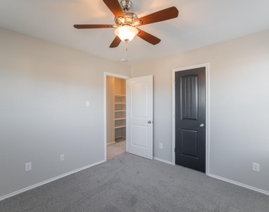 7247 Basque Country Drive - Photo Thumbnail 37