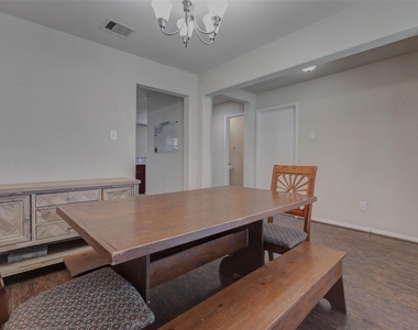 3027 Upland Spring Trace - Photo Thumbnail 3