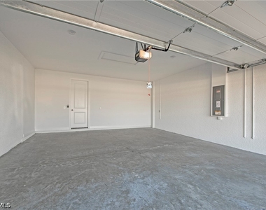17471 Caravita Lane Lane - Photo Thumbnail 25