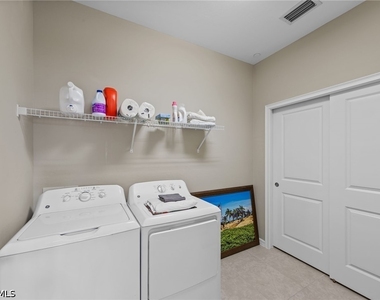 9366 Pocida Court - Photo Thumbnail 25