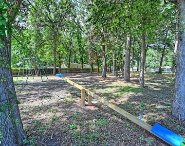 11552 Persimmon Street - Photo Thumbnail 48