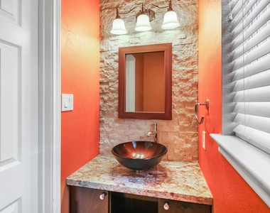 803 Chisel Point Drive - Photo Thumbnail 17