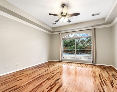 803 Chisel Point Drive - Photo Thumbnail 20