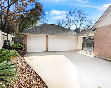 803 Chisel Point Drive - Photo Thumbnail 34