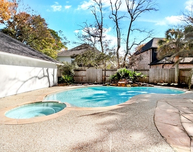 803 Chisel Point Drive - Photo Thumbnail 32