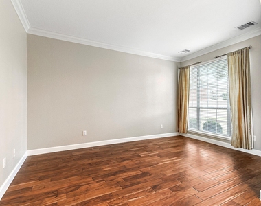 803 Chisel Point Drive - Photo Thumbnail 7