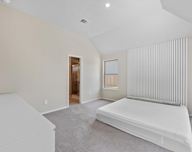 2901 Yaupon Grove Lane - Photo Thumbnail 16