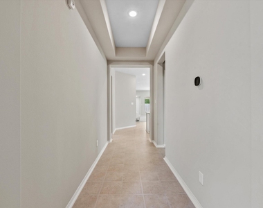 2901 Yaupon Grove Lane - Photo Thumbnail 4