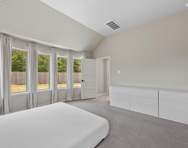 2901 Yaupon Grove Lane - Photo Thumbnail 18