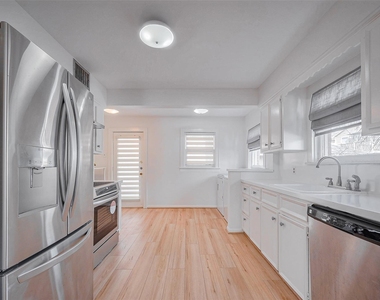 1614 Ridgewood Street - Photo Thumbnail 9