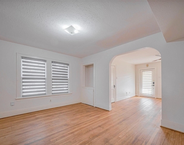 1614 Ridgewood Street - Photo Thumbnail 6