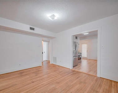 1614 Ridgewood Street - Photo Thumbnail 8